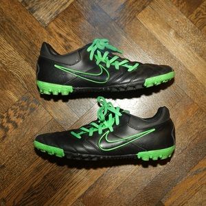 Nike Bomba Turf Soccer Cleats